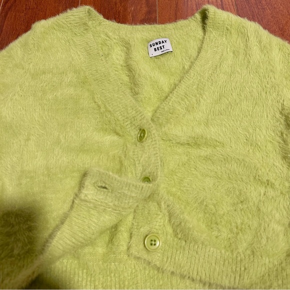 Aritzia Sunday Best Green Shaggy Cropped Cardigan - Picture 3 of 4